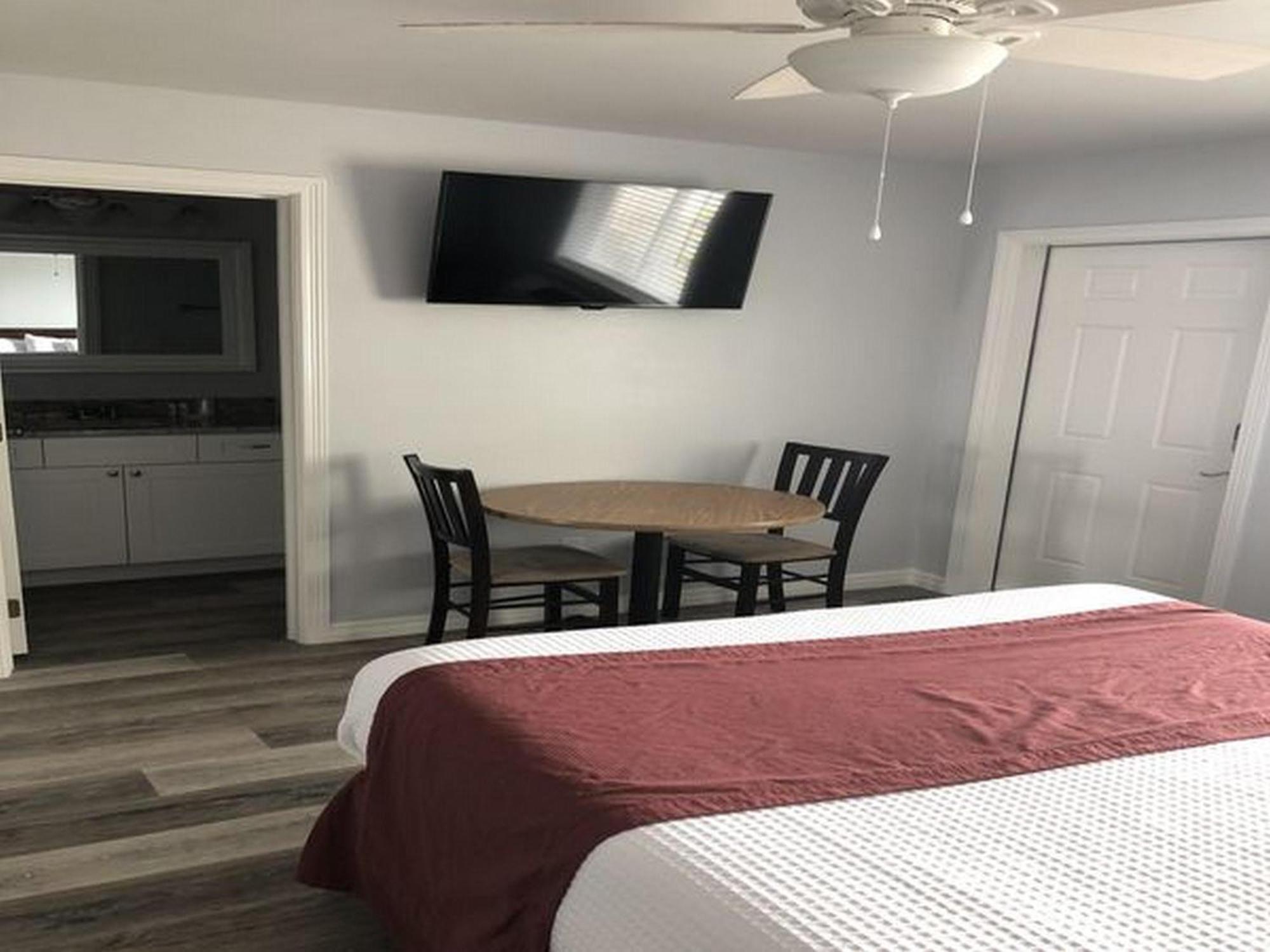 Beachgate Condosuites And Oceanfront Resort Πορτ Αράνσας Δωμάτιο φωτογραφία