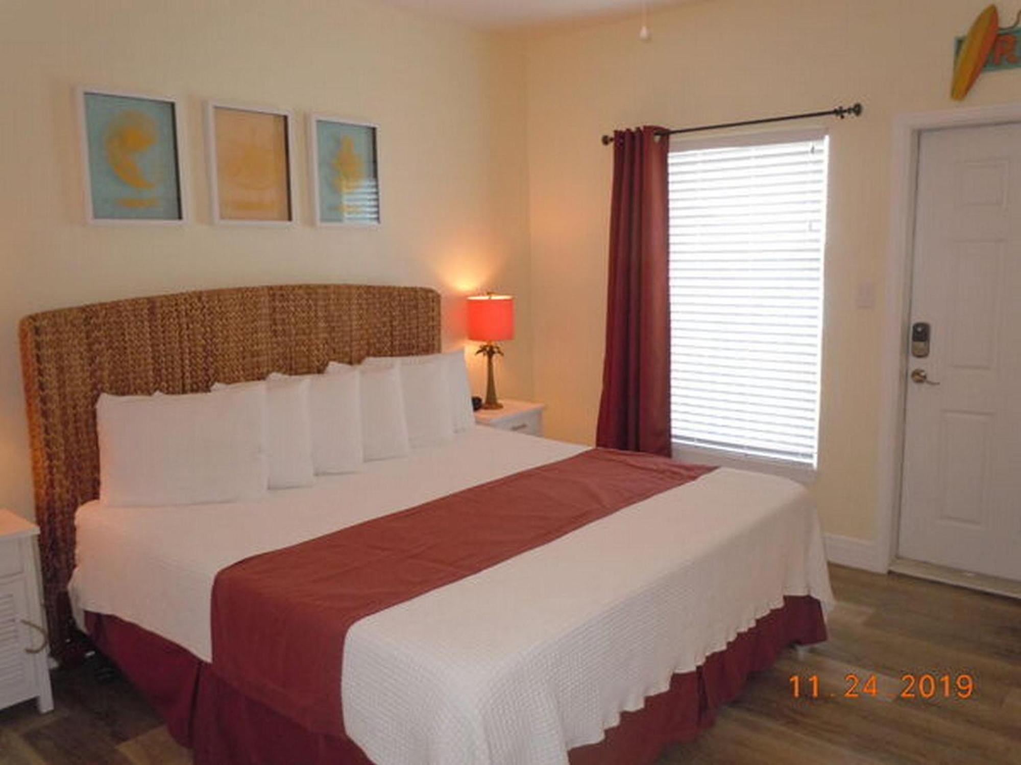 Beachgate Condosuites And Oceanfront Resort Πορτ Αράνσας Δωμάτιο φωτογραφία